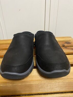 Skechers Black Mule Slip On Size 7.5
